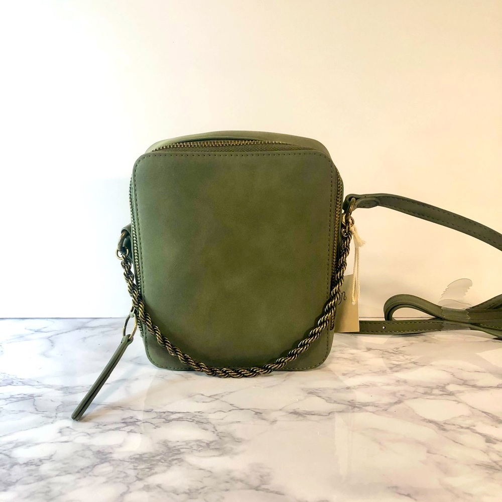 NWT Universal Thread Crossbody with Chain Accent